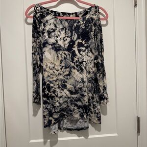 CABLE & GAUGE COLD SHOULDER 3/4 SLEEVE LADIES TOP BLUE & BEIGE